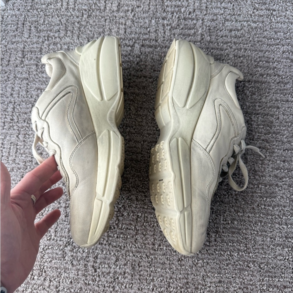 Gucci Rython Cream Sneakers - Picture 3 of 6